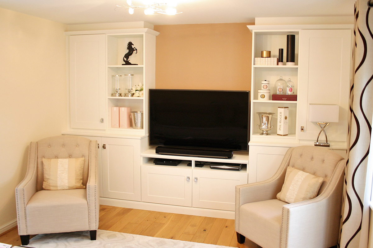 Lounge & Media